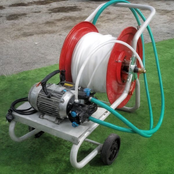 Groupe motopompe de pulvérisation électrique Comet MC 18 moteur monophasé et chariot